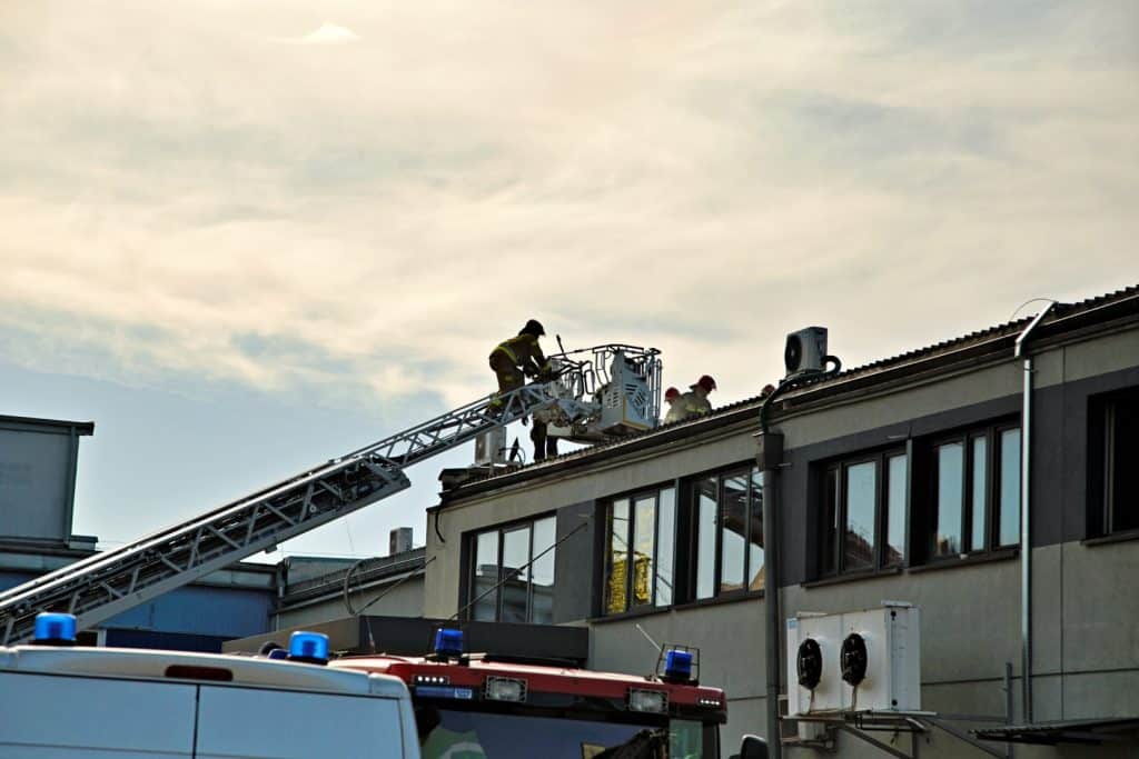 Podpalono Biedronkę w Olsztynie? Nowe informacje w sprawie podwójnego pożaru straż pożarna Olsztyn, Wiadomości, zShowcase