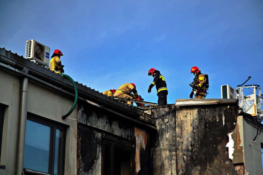Podpalono Biedronkę w Olsztynie? Nowe informacje w sprawie podwójnego pożaru straż pożarna Olsztyn, Wiadomości, zShowcase