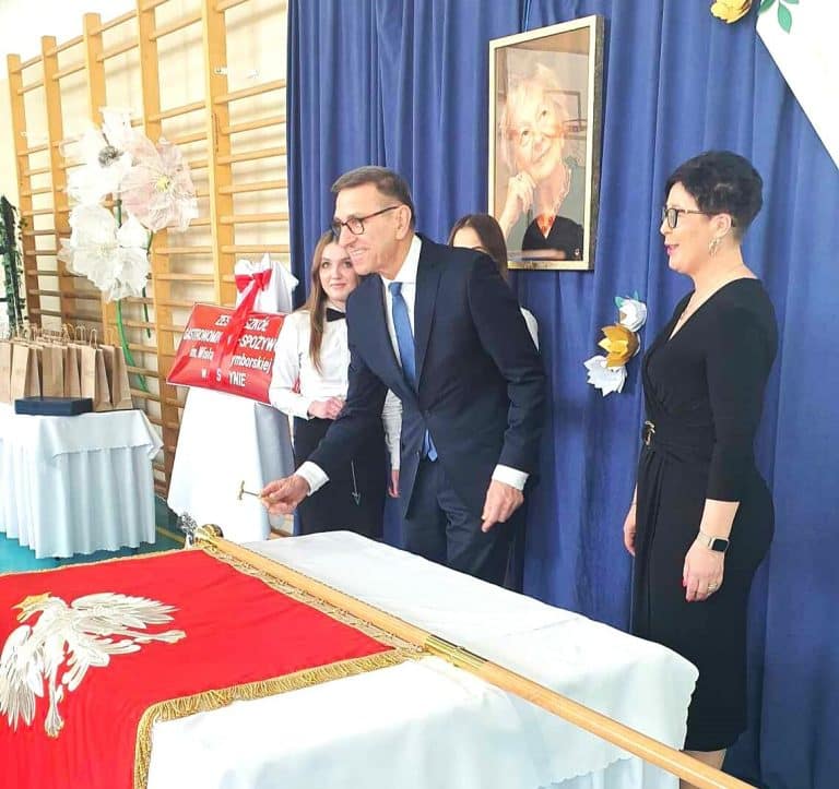 Wisława Szymborska patronką olsztyńskiej szkoły