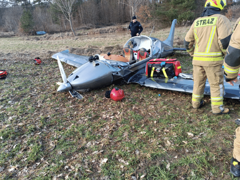 Przesłuchano pasażera awionetki, w kt&oacute;rej zginął pilot. Co zeznał?