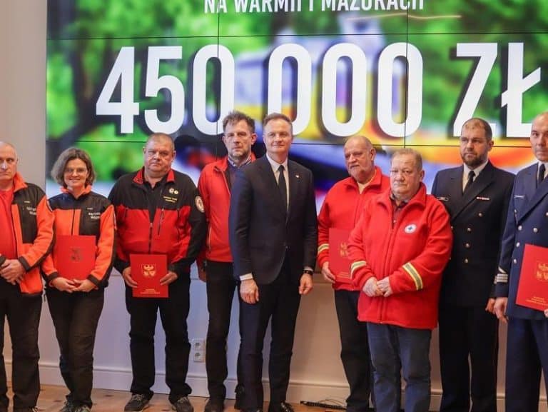 Bezpieczne lato na Mazurach. Ponad 450 tys. zł na wsparcie ratowników wodnych