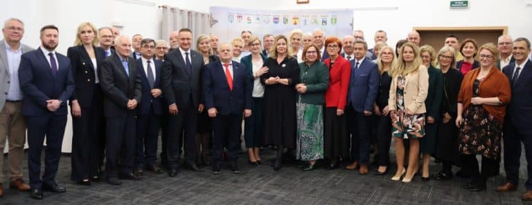 Osiągnięcia i wyzwania: pożegnalne podsumowanie VI kadencji Rady Powiatu w Olsztynie