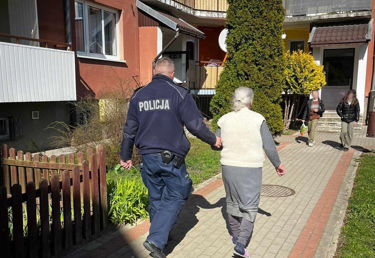 Dzięki czujności obywatela, 86-letnia kobieta mogła bezpiecznie wrócić do swojego domu Kronika policyjna Braniewo, Wiadomości