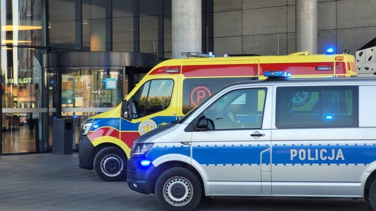 Michał G. poważnie ranił nożem dw&oacute;ch nastolatk&oacute;w w Galerii Warmińskiej