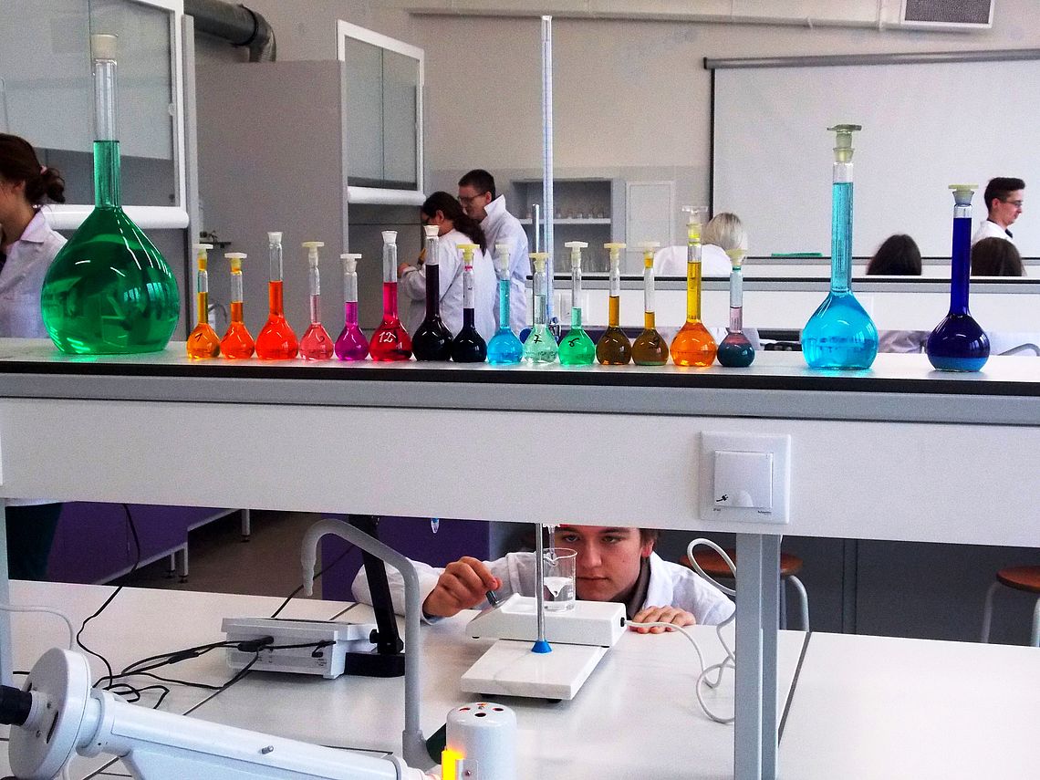 Olsztyn zaprasza młodych entuzjastów chemii na Dzień Otwarty i warsztaty chemiczne edukacja Artykuł sponsorowany, Olsztyn, Wiadomości