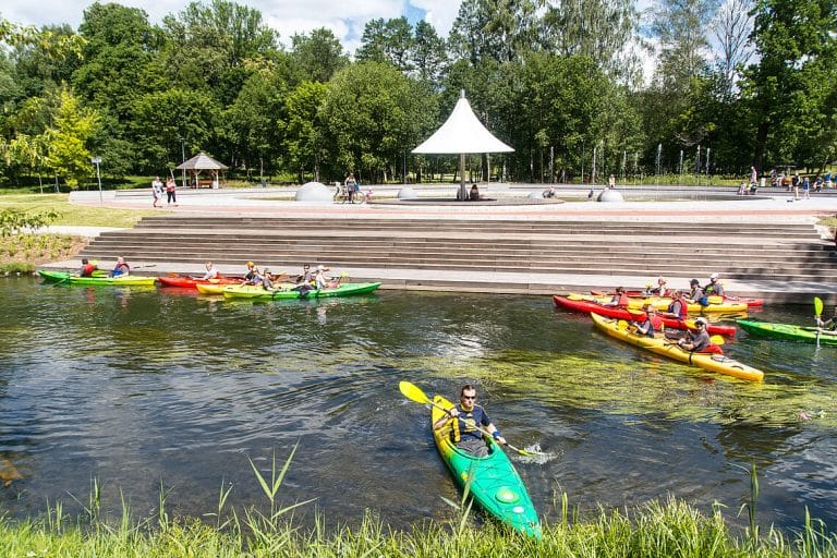 Maj&oacute;wka w Olsztynie: kajaki, food trucki i sztuka na wyciągnięcie ręki