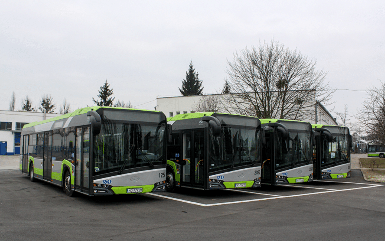 W Olsztynie nowe linie, zmiany tras i autobus na plażę miejską