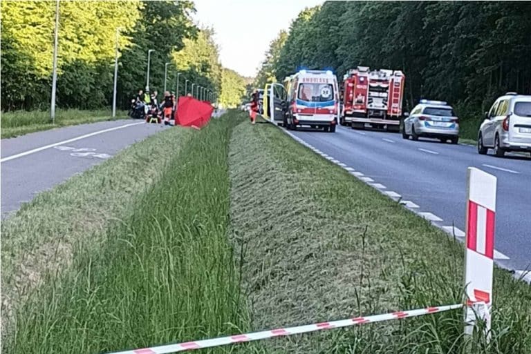 Tragiczny wypadek motocyklowy. Dwie ofiary śmiertelne