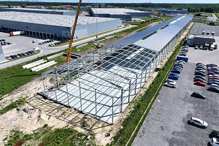 Etapy budowy hali stalowej