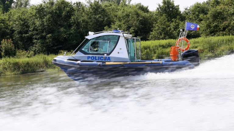 Wypadek na jeziorze. Ciało 82-letniej kobiety wyłowione z wody