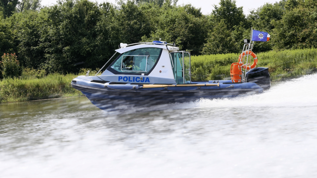 Wypadek na jeziorze. Ciało 82-letniej kobiety wyłowione z wody Kronika policyjna Olsztyn, Wiadomości