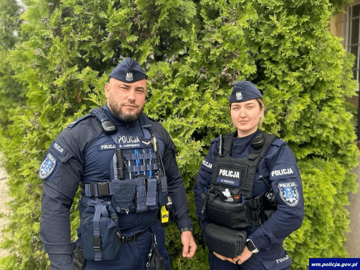 Policjanci uratowali kobietę z płonącego mieszkania Kronika policyjna Ostróda, Wiadomości, zShowcase