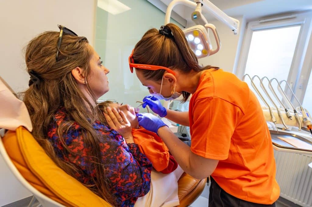 Zdrowe zęby na Dzień Dziecka. Alfa Dental i Fundacja Przyszłość dla Dzieci łączą siły zdrowie Olsztyn, Wiadomości, zShowcase