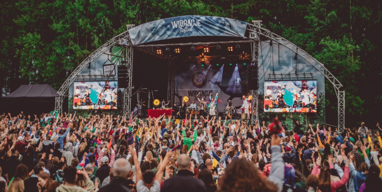 Niezapomniane atrakcje na Festiwalu Wibracje 2024 – nie przegap!