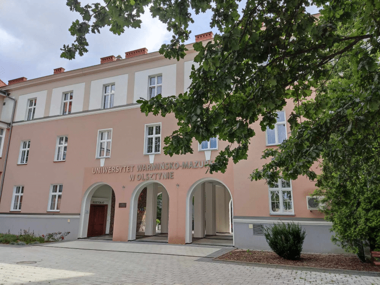 Gdzie jest UWM? Nowy ranking najlepszych uczelni zaskakuje!