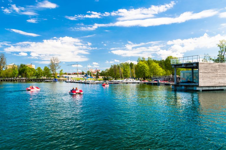 Sezon kąpielowy w Olsztynie jeszcze się nie rozpoczął, a sinice już są