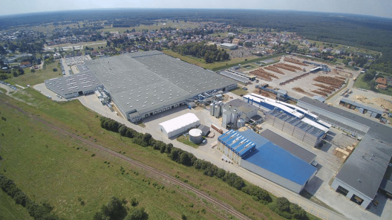 Jedna z największych fabryk regionu ogłasza zwolnienia. Pracownicy obawiają się dalszych cięć