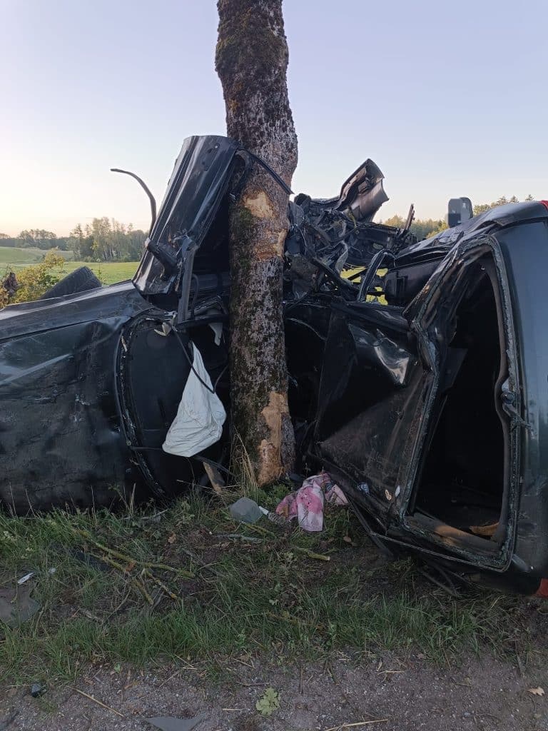 Tragiczny poranek: mężczyzna zginął na miejscu ruch drogowy Mrągowo, Wiadomości, zShowcase