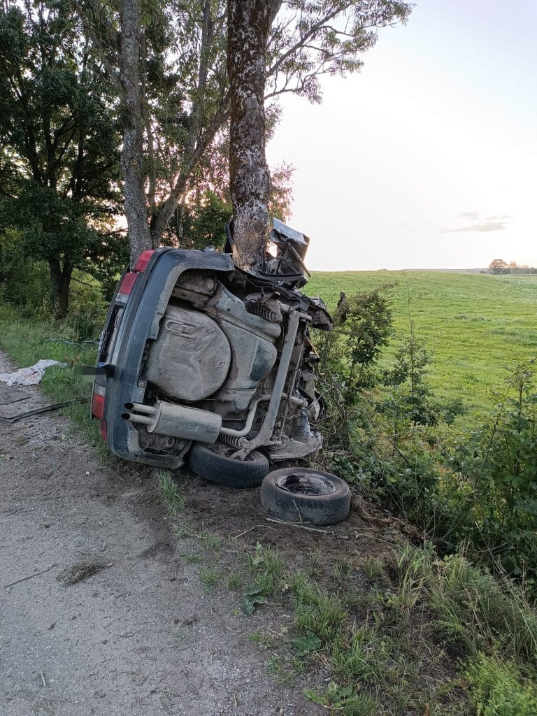 Tragiczny poranek: mężczyzna zginął na miejscu ruch drogowy Mrągowo, Wiadomości, zShowcase