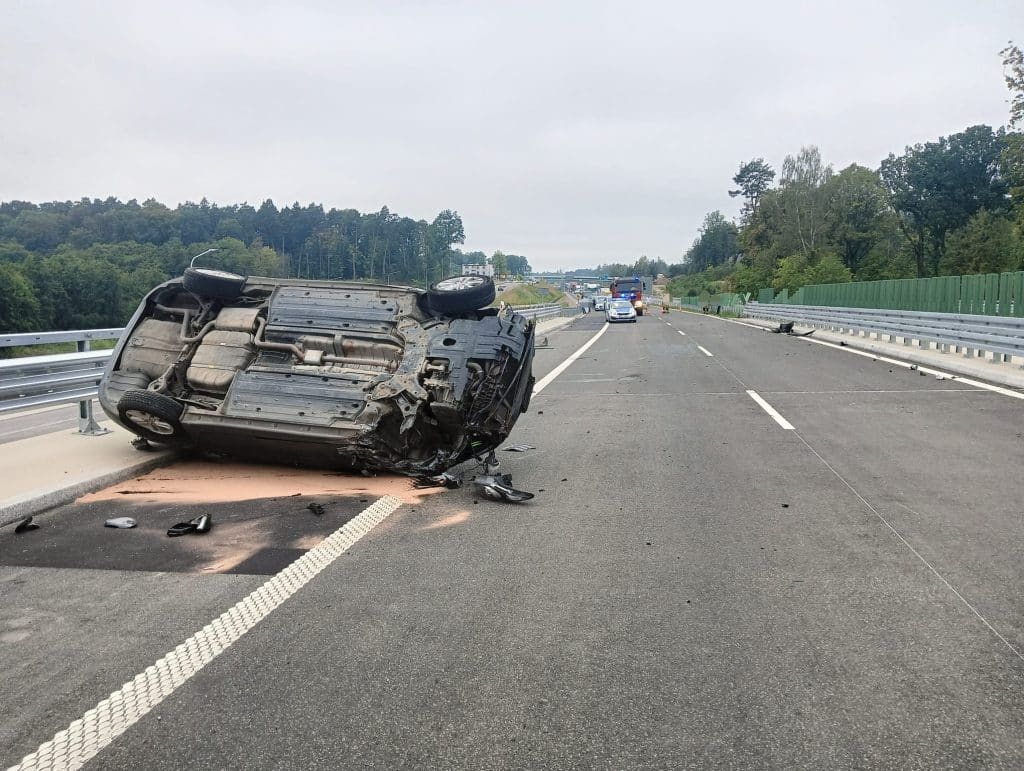 Świeżo otwarty odcinek drogi S16 zbiera swoje żniwo – kolejny wypadek! ruch drogowy Mrągowo, Wiadomości, zShowcase