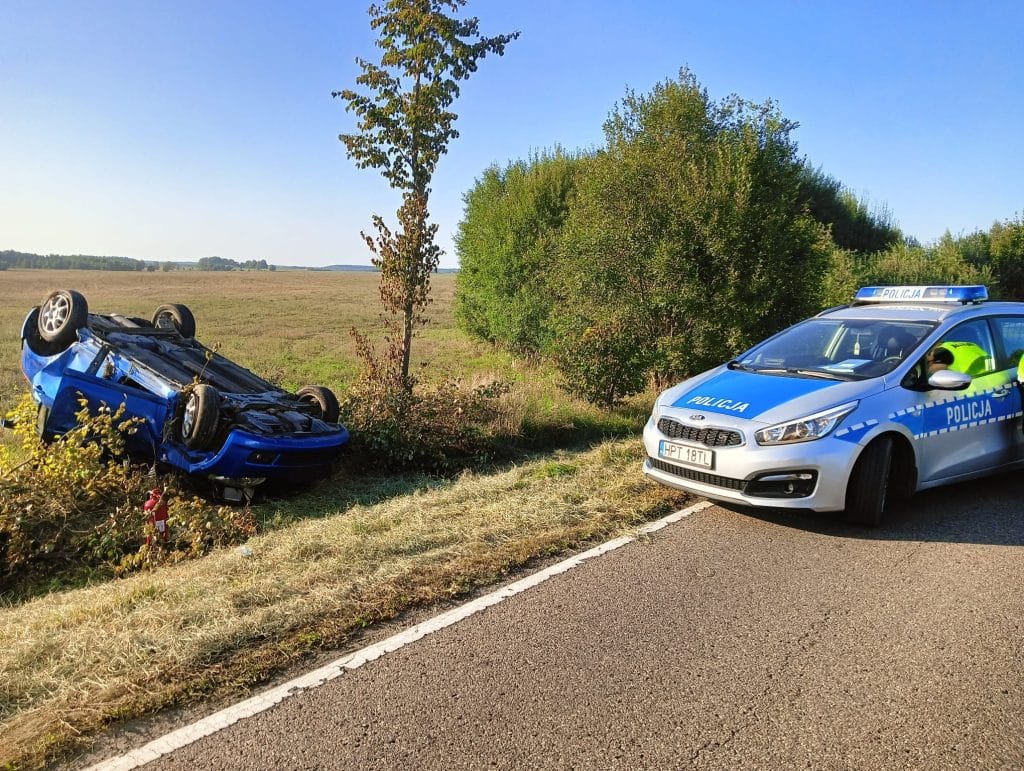 Policja apeluje o ostrożność po wypadku na DK16: jedna osoba poważnie ranna ruch drogowy Mrągowo, Wiadomości, zShowcase