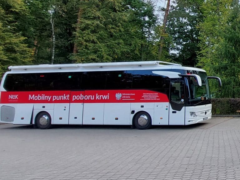 Zostań bohaterem: piknik krwiodawstwa w Olsztynie z Krzysztofem Hołowczycem