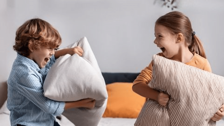 Jak zapobiegać kł&oacute;tniom między rodzeństwem? Oto kilka sprawdzonych sposob&oacute;w