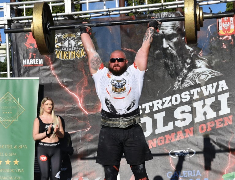 Olsztyński policjant odnosi sukces na Mistrzostwach Polski Strongman!