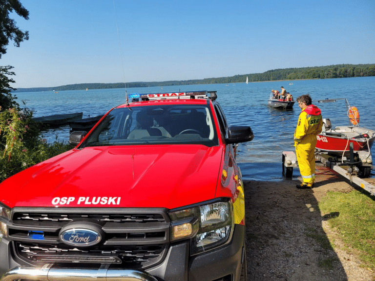 Ciało zaginionego 47-latka dryfowało po Jeziorze Pluszne
