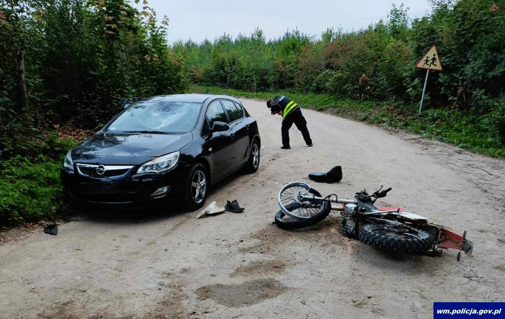 Motorowerzysta ranny po zderzeniu z samochodem Kronika policyjna Kętrzyn, Wiadomości, zShowcase