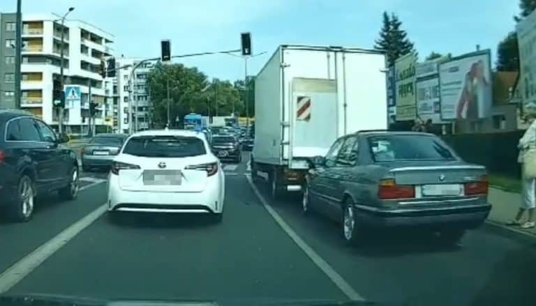 Utrudnienia na ul. Sikorskiego w Olsztynie