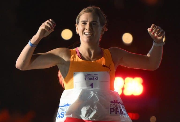 Najszybsza i z rekordem trasy. Zawodniczka AZS UWM Olsztyn triumfuje w p&oacute;łmaratonie!