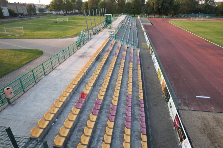 Kolejne miasto remontuje stadion — nie, to nie Olsztyn