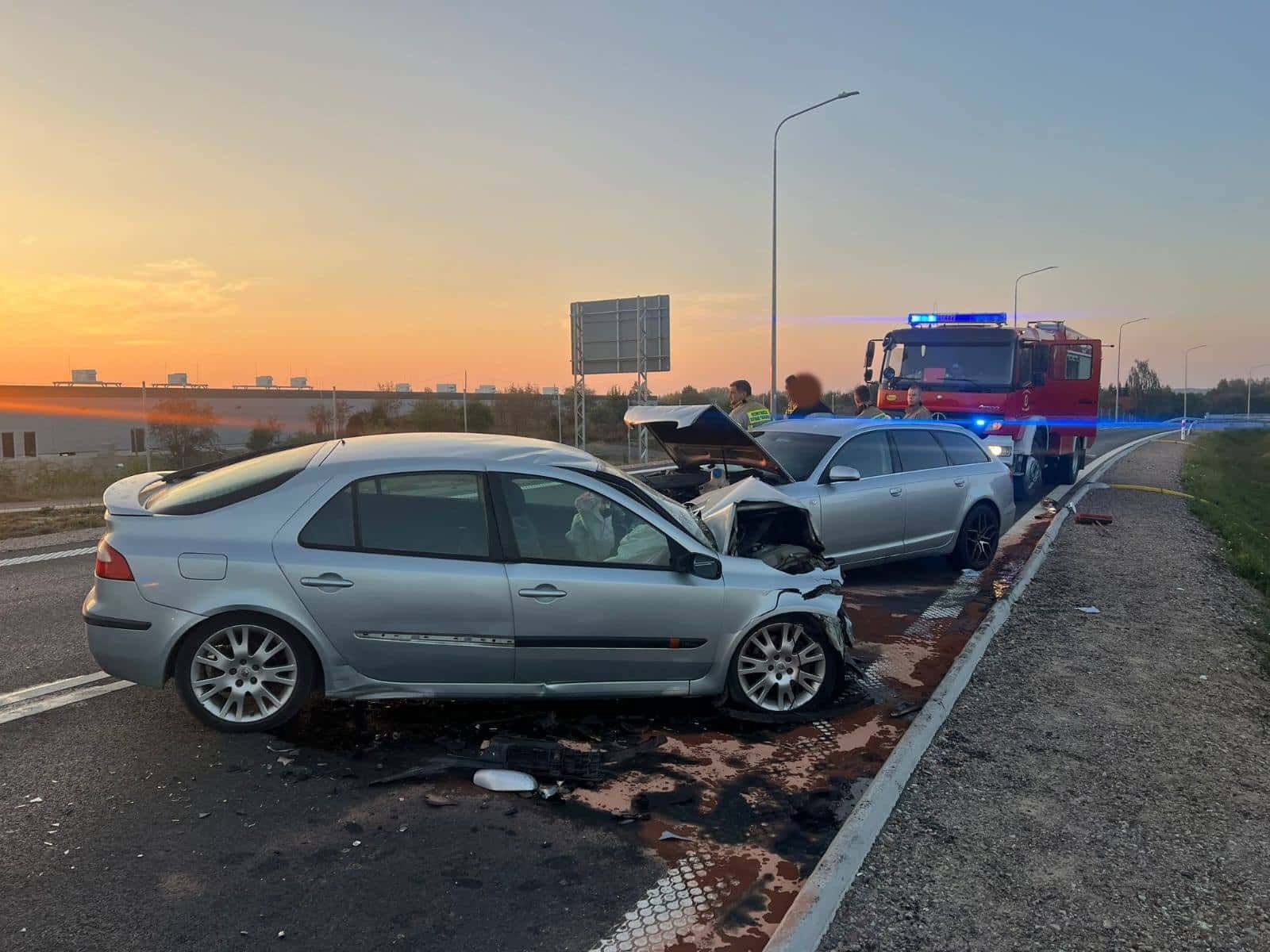 Zderzenie czołowe na DK 59. Są utrudnienia ruch drogowy Mrągowo, Wiadomości, zShowcase