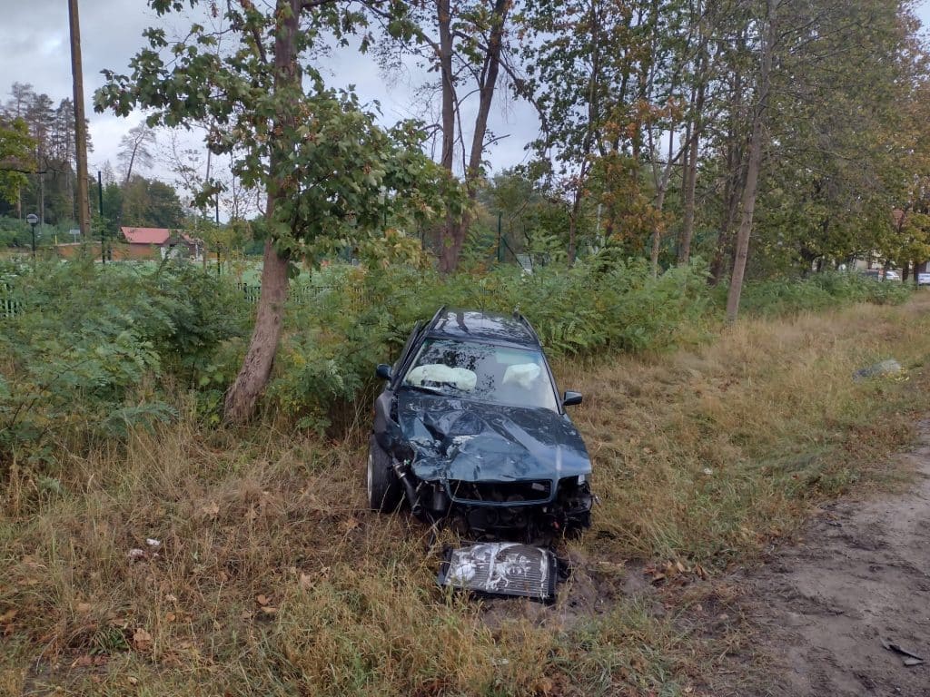 Audi uderzyło w cysternę i Volkswagena. Dwie osoby ranne Kronika policyjna Giżycko, Wiadomości, zShowcase