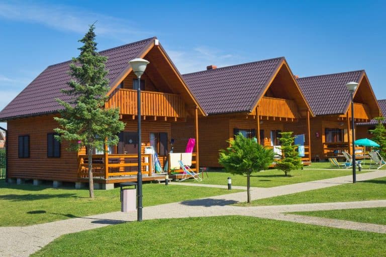 Domki letniskowe na każdą porę roku &ndash; jak dostosować projekt?
