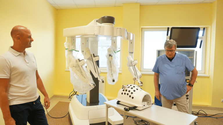 Szpital Wojew&oacute;dzki z najnowocześniejszym robotem chirurgicznym na świecie. Kosztował aż 11 mln zł