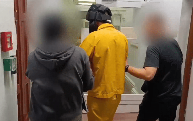 Dramat rodzinny na spokojnym osiedlu w Olsztynie &ndash; syn podejrzany o zab&oacute;jstwo ojca