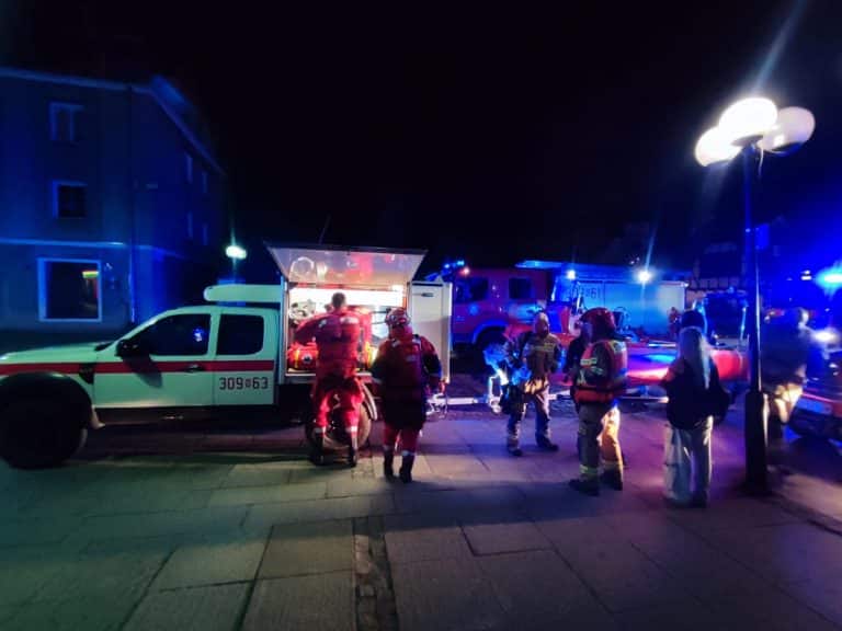 Nocne poszukiwania w Łynie &ndash; strażacy szukali w rzece niewidomego mężczyzny