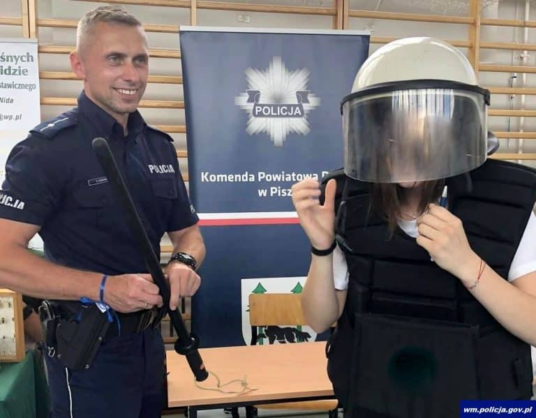 Policjant z Mazur doceniony za walkę z przemocą domową