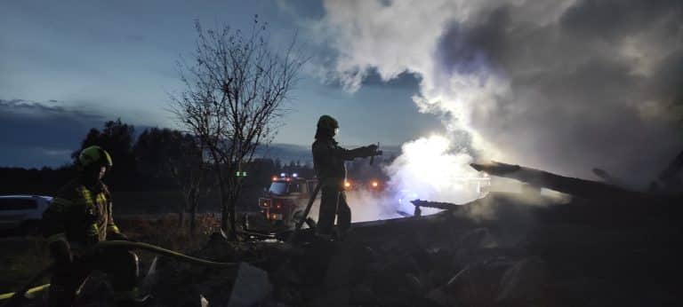 Wybuch i pożar domu w powiecie braniewskim