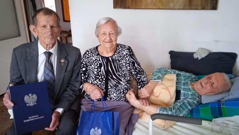 Pan Witold, powstaniec warszawski, obchodzi  99. urodziny. Dostał list od wojewody