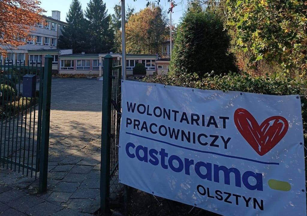 Wolontariusze z Castoramy Olsztyn remontują ośrodek dla dzieci dotkniętych przemocą dzieci Olsztyn, Wiadomości, zShowcase