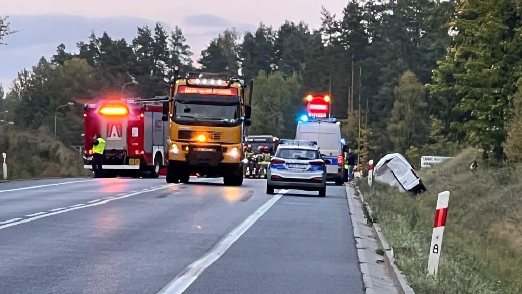 Kraksa na DK 16: jedna osoba nie żyje ruch drogowy Olsztyn, Wiadomości, zShowcase