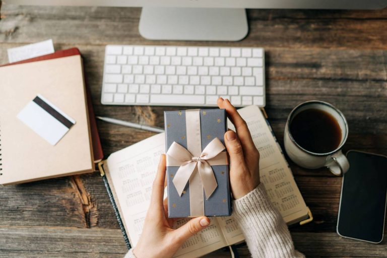 Ekologiczne, sportowe czy biurowe – jakie gadżety wybrać, aby świętować jubileusz firmy?