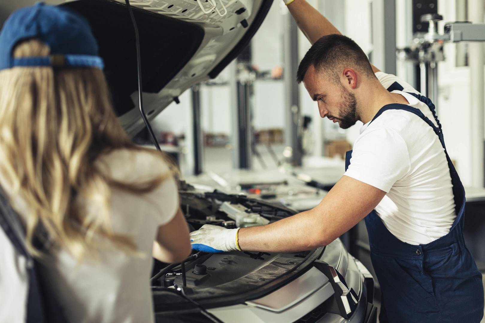 front-view-car-service-employees-min.jpg