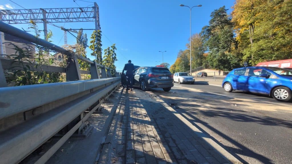 Wypadek w centrum Olsztyna – gigantyczne korki ruch drogowy Olsztyn, Wiadomości, zShowcase