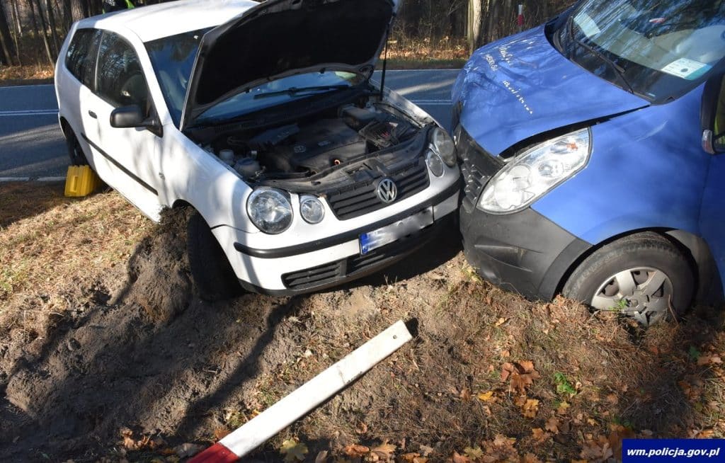 Wypadek na DK 16: bus zderzył się z osobówką. Są ranni ruch drogowy Pisz, Wiadomości, zShowcase