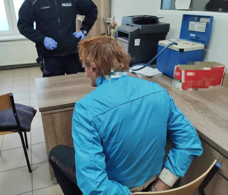 Włamał się po alkohol i batony. Recydywista zatrzymany