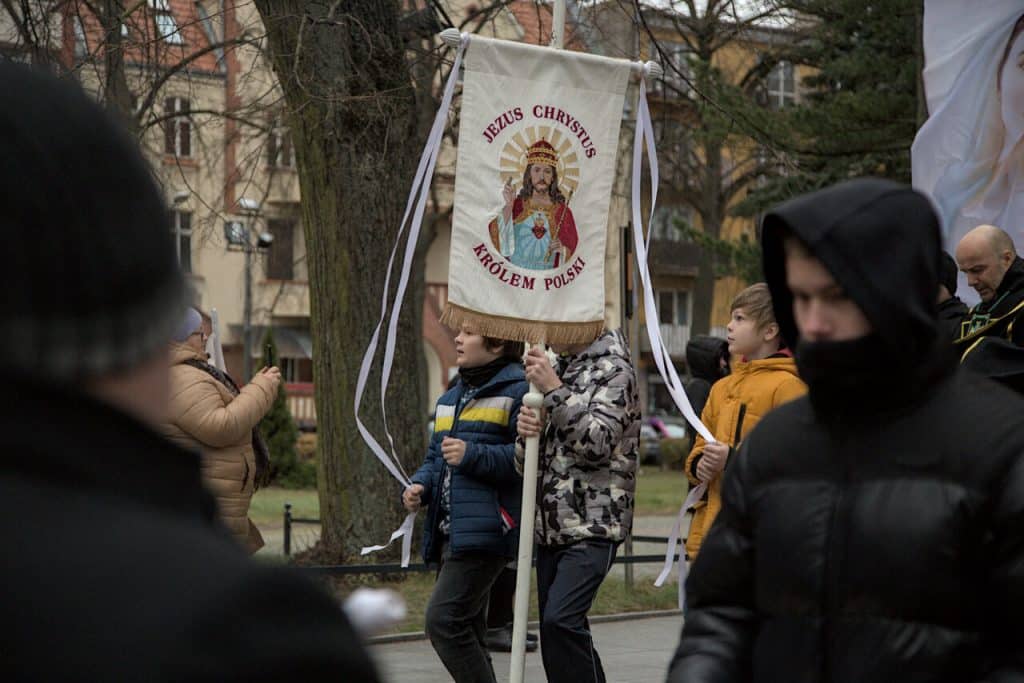 Chrystus Król na ulicach Olsztyna – pierwsza procesja w historii miasta religia Olsztyn, Wiadomości, zShowcase